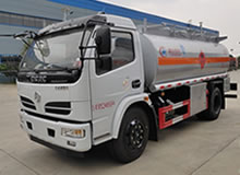 東風(fēng)福瑞卡8噸油罐車